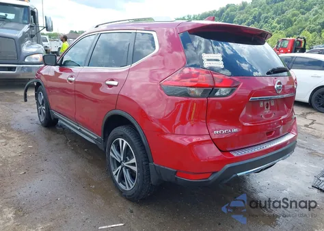 2017 Nissan Rogue Sl z USA, uszkodzony, nr VIN JN8AT2MVXHW253885